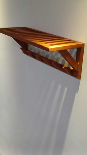 شلف حوله حمام