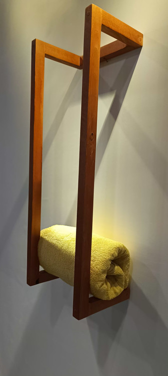 شلف حوله حمام