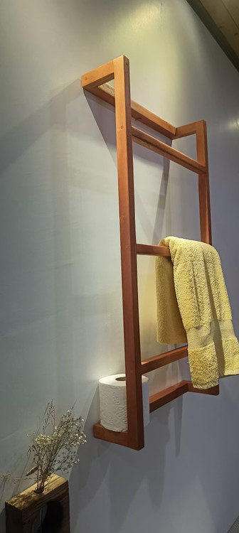 شلف حوله حمام