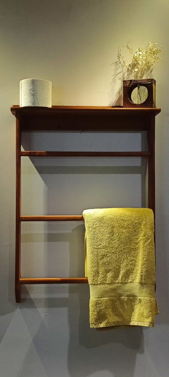 شلف حوله حمام